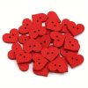 50 db piros szív, két lyukú varró gomb, festett fa, 15 x 13 mm